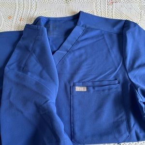 Figs Leon Denim blue scrub top